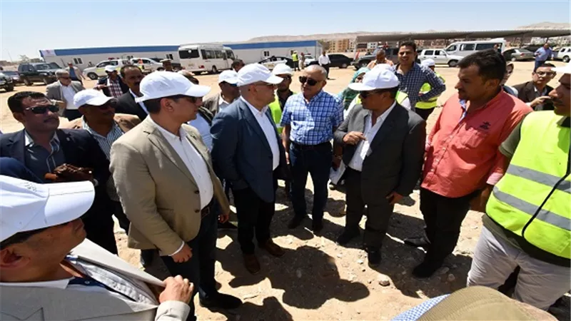 وزير الإسكان ومحافظ سوهاج يختتمان جولتهما بتفقد محطتى مياه سوهاج غرب وإدفاء وأولاد نصير
