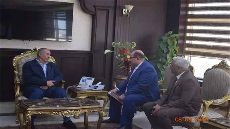 محافظ البحر الأحمر يناقش الخطة التدريبية لرفع كفاءة العاملين بمديرية التضامن الاجتماعي