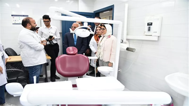 وزيرة الصحة تتفقد وحدتي الـ