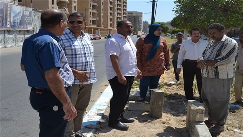 السكرتير المساعد لمحافظة السويس يتابع أعمال تطوير وتجميل بالمدينة