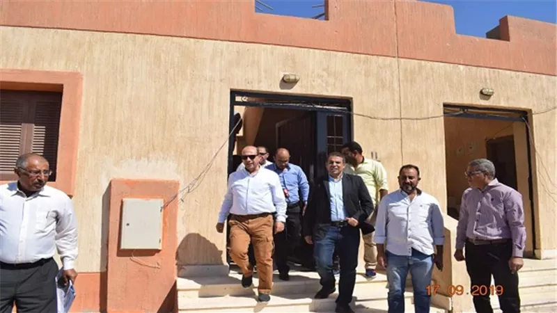 رئيس جهاز التعمير بوزارة الاسكان يتفقد بعض المشروعات بمدينة غارب