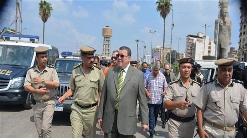 مدير أمن الدقهلية يقود حملة مرورية لضبط شوارع المنصورة