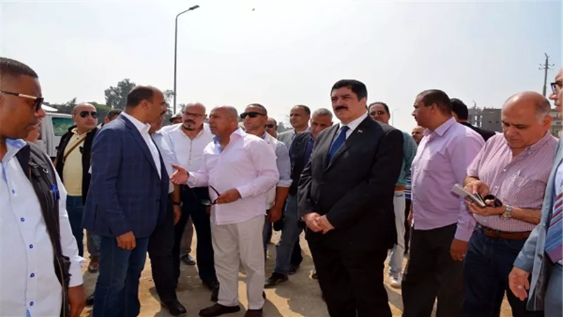 وزير النقل ومحافظ القليوبية يتفقدان أعمال تطوير كباري طريق بنها - المنصورة 