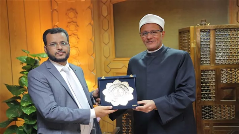 وزير الشؤون الإسلامية بموريتانيا يزور مشيخة الأزهر