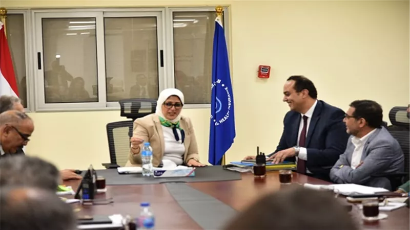 وزيرة الصحة تناقش الخطوات التنفيذية لتأهيل محافظات المرحلة الأولي للتأمين الصحي الشامل الجديد