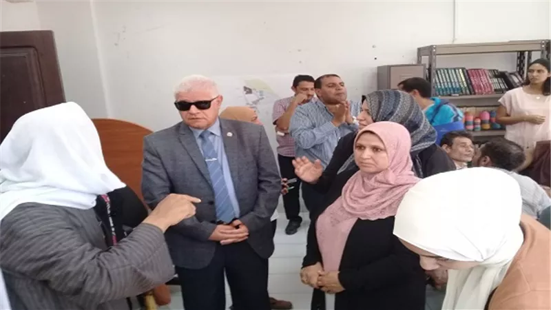 رئيس حي البساتين يتفقد أعمال ورش التخطيط المجتمعية المنعقدة بعزبة النصر بالبساتين