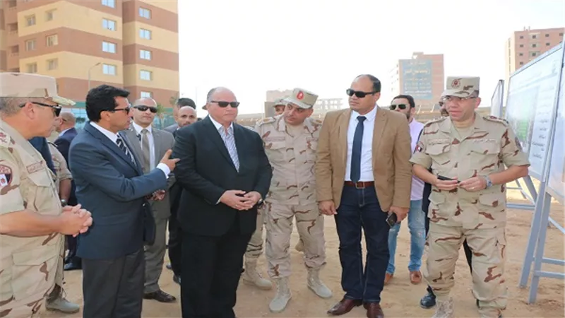 محافظ القاهرة ووزير الشباب يتفقدان مشروع اهالينا 2 بحى السلام أول