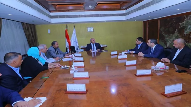 وزير النقل يتابع خطة تطوير نادي السكة الحديد الرياضى
