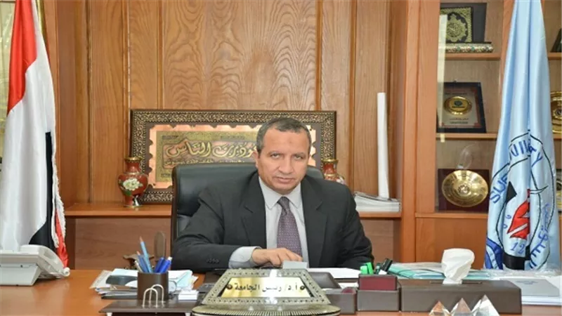  رئيس جامعة السويس: أتوجه بالتهنئة لرئيس الجمهورية والقوات المسلحة بمناسبة ذكرى إنتصارات أكتوبر