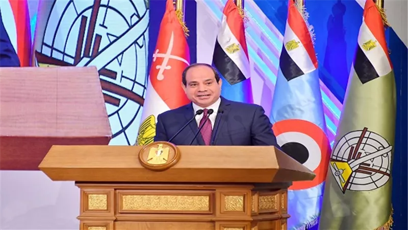 الرئيس عبدالفتاح السيسي يشهد حفل تخرج الدفعه الأولي من كلية الطب بالقوات المسلحة