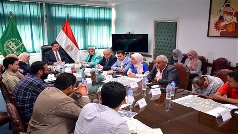 مرزوق يناقش مع إحدى المكاتب الإستشارية تصورات المشروعات المقترح إنشاؤها بالتعاون مع GIZ بقليوب  