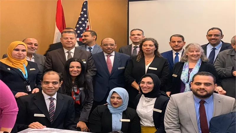 وزير التنمية المحلية يلقى كلمة فى افتتاح مشروع تحسين القوى العاملة 