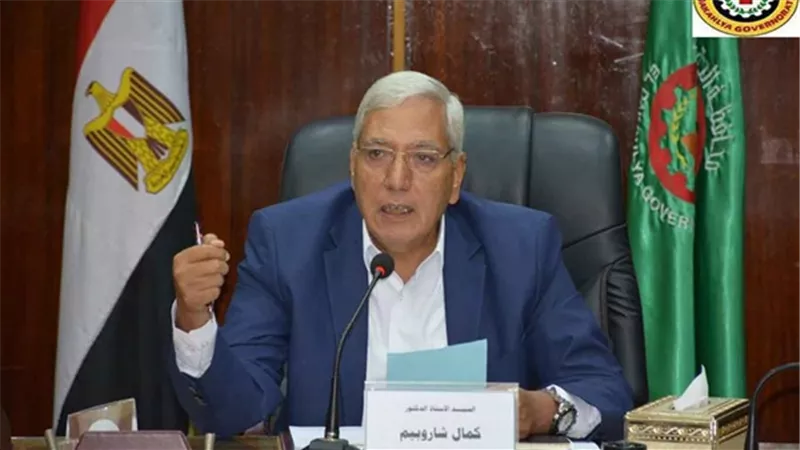 محافظ الدقهلية.. يشدد على رؤساء المراكز والمدن والأحياء باتخاذ كافة التدابير لمواجهة موجة أمطار 