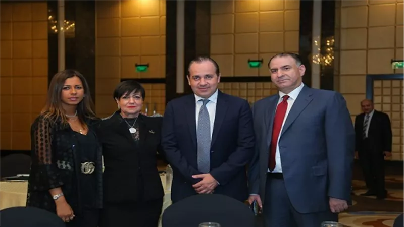 بالصور.. احتفالية كبرى لمكسيم  مع المنتدى العالمى للإعلام والتنمية