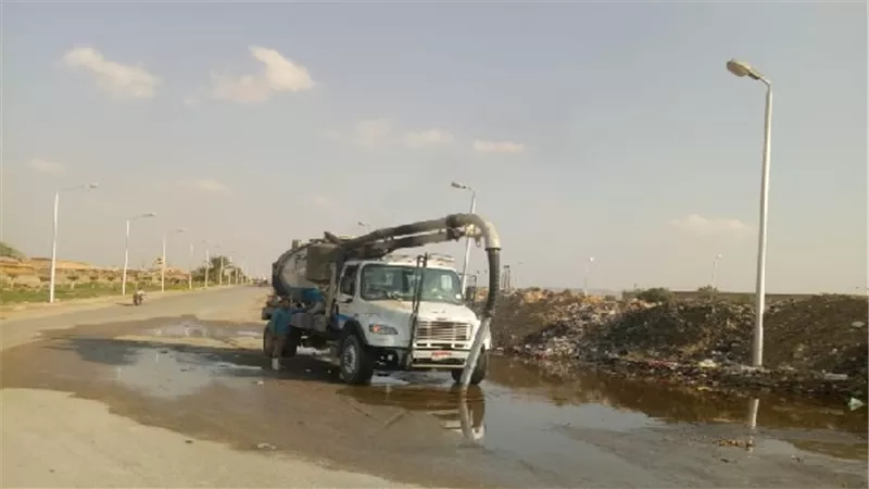رئيس حى البساتين: تطهير جميع البالوعات الواقعة فى نطاق الحى