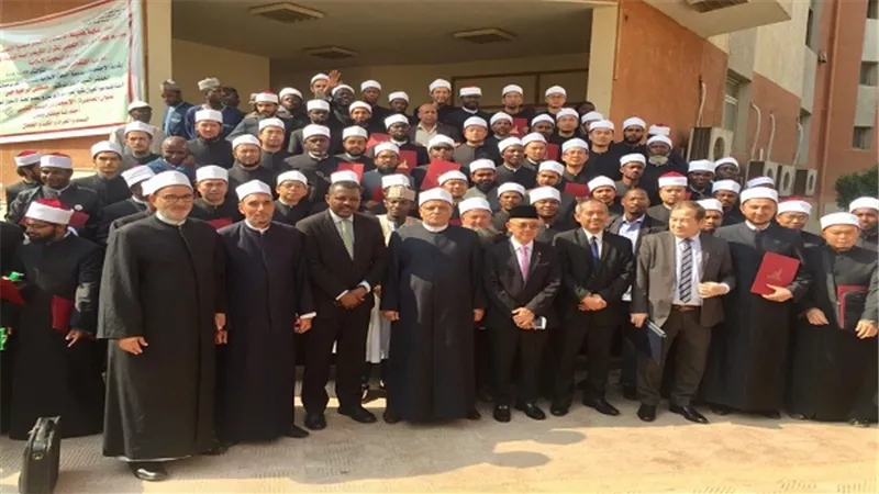 تخريج دفعة جديدة من الأئمة الوافدين بالأزهر