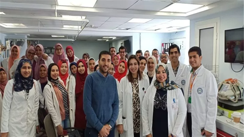 سعاد كفافى تقوم بتدريب خريجي الامتياز من طب جامعة مصر للعلوم والتكنولوجيا