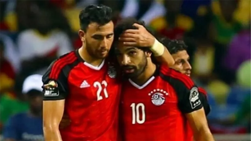 أول صراع مصري في الدوري الإنجليزي هذا الموسم.. هؤلاء أبطاله