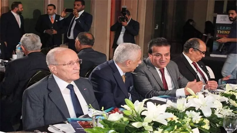 بالصور.. جامعة المنصورة تحصد جائزة اسكوبس فى المجال الإكلينيكي للعلوم الطبية والصحة لعام 2019 