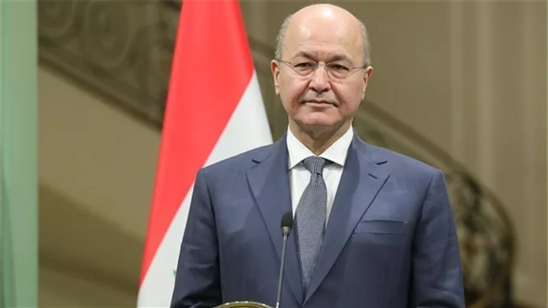 الرئيس العراقي يطالب الحكومة بسرعة محاسبة المتورطين في العنف ضد المتظاهرين