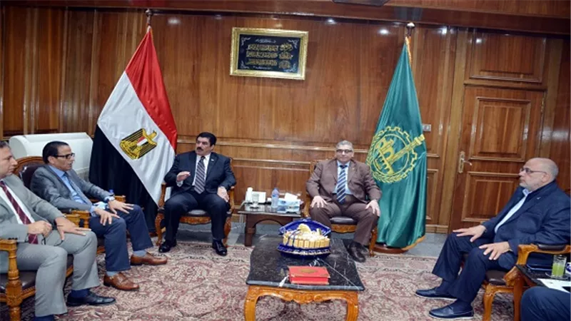 محافظ القليوبية: إنشاء مستشفى جامعة بنها التخصصي الجديد من أهم المشروعات القومية    