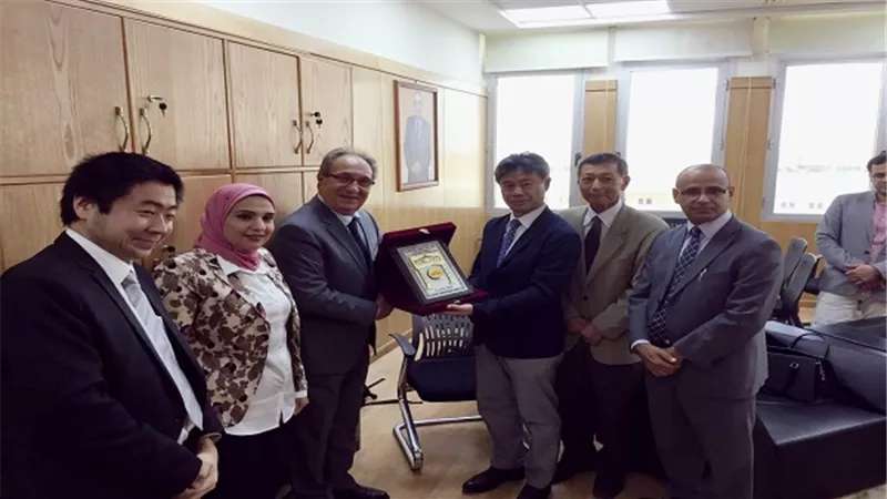 جامعة مصر تكرم البروفيسور الياباني تاكي كازوهيرو وتقيم ندوة بعنوان 