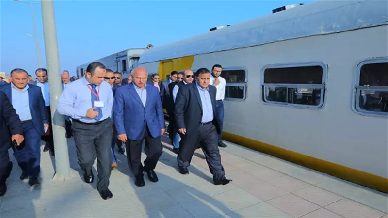 وزير النقل يلتقي عدد كبير من العاملين بطوائف التشغيل ويؤكد الانضباط في مختلف المواقف