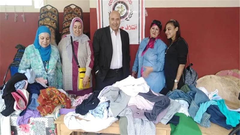حب الوطن ينظم معرض ملابس لمحدودي الدخل بمركز شباب جزيرة الذهب بالمنيب