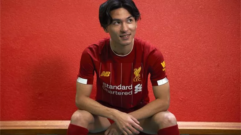 بعد تعاقد ليفربول مع مينامينو.. هل يؤثر على الفرعون؟.. اللاعب سيكون بديل لـ