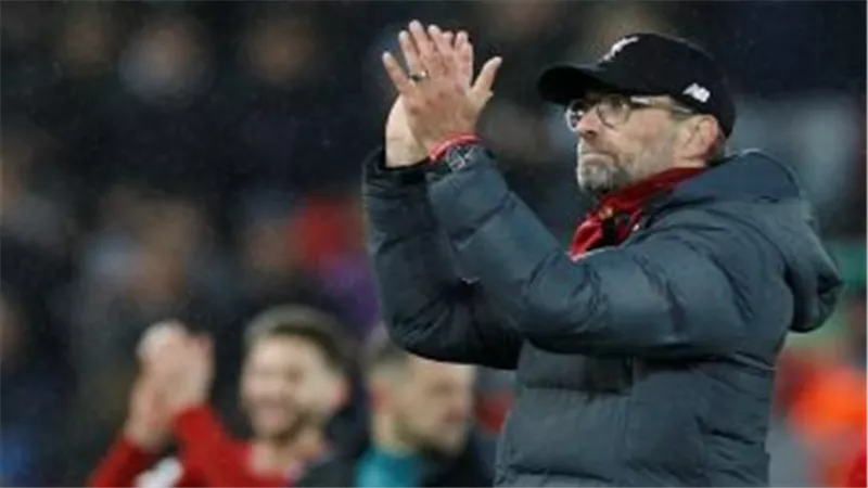 كلوب يحطم رقما قياسيا بفوزه بجائزة أفضل مدرب في الدوري الإنجليزي