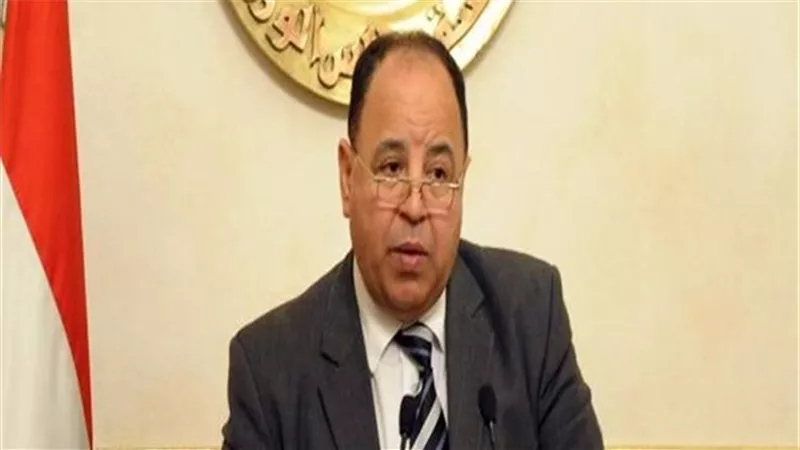 وزير المالية يوجه رسالة لرجال الصناعة