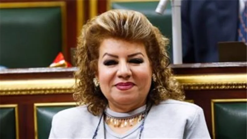 برلمانية تشيد بقرار حظر تجوال على المواطنين