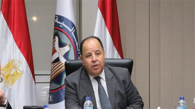 وزير المالية يتابع سير العمل بموسم «الإقرارات الضريبية»