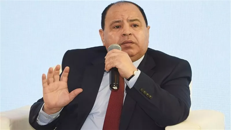 وزير المالية يجتمع عبر الفيديو كونفرانس مع مجموعة من رجال الأعمال لبحث تداعيات أزمة كورونا