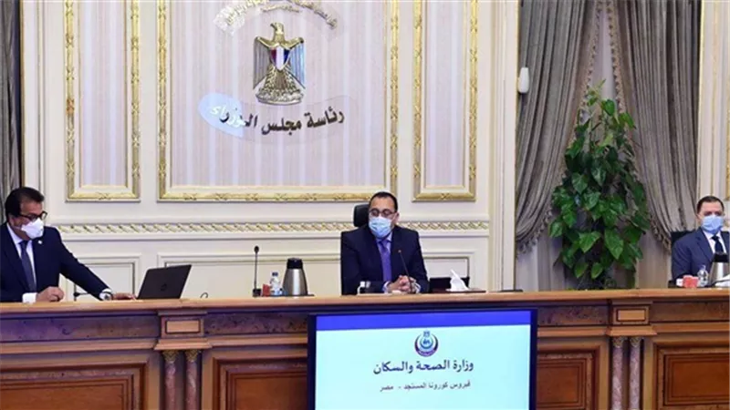 مدبولى: نحرص على الارتقاء بمستوى منظومة النافذة الواحدة بالمراكز اللوجيستية