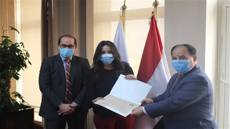 وزير المالية يُكَّرم «فرسان التميز» فى «إدارة الدين العام»