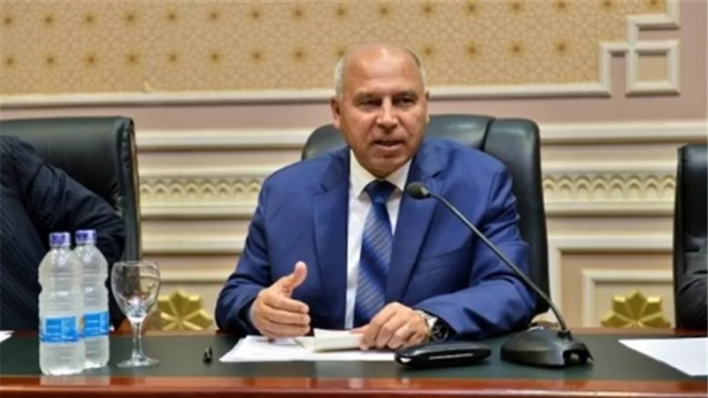 وزيرا النقل وقطاع الأعمال يبحثان إنشاء شركة للنقل المشترك بين 