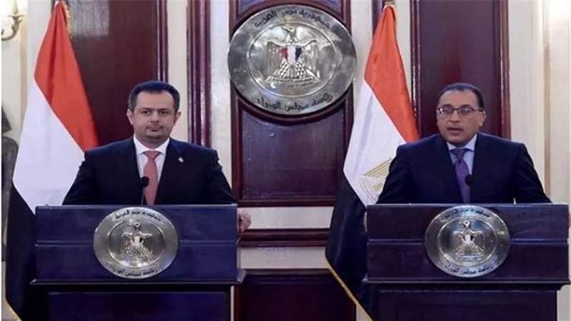 رئيس وزراء اليمن: نرفض أي إجراء يضر بالأمن المائي لمصر