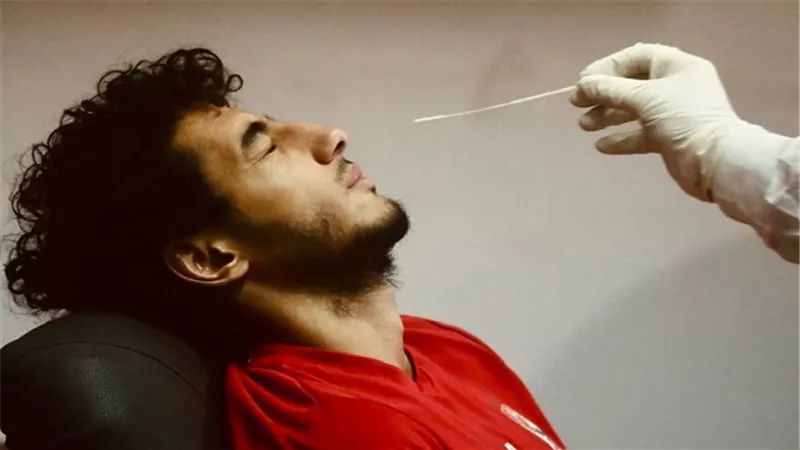 الأهلي يجري مسحة طبية قبل مواجهة بيراميدز