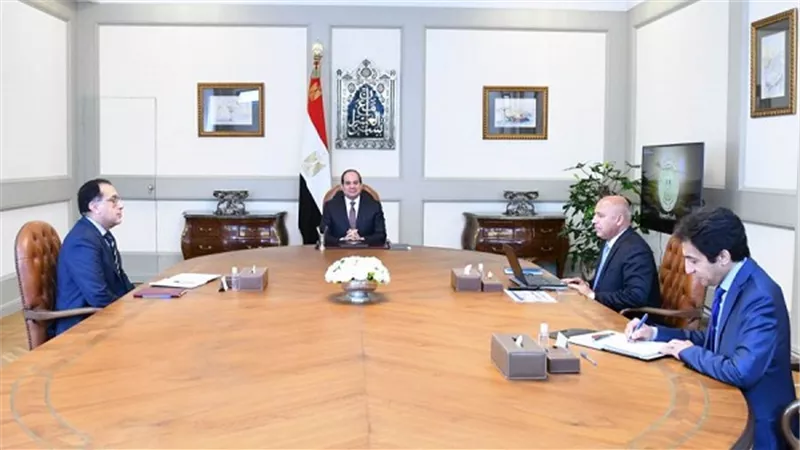  السيسى يوجه بدعم المخصصات المالية اللازمة لمشروعات وزارة النقل