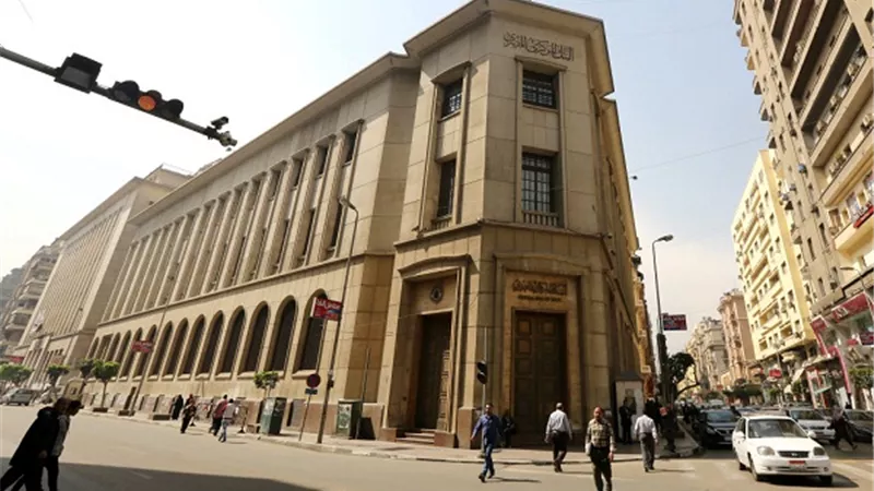 مصر تبيع أذون خزانة حجمها مليار دولار بمتوسط عائد 3.395%