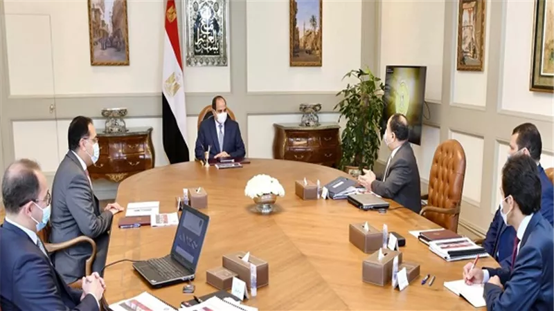 الرئيس يقرر زيادة المرتبات والمعاشات لكل العاملين فى الدولة