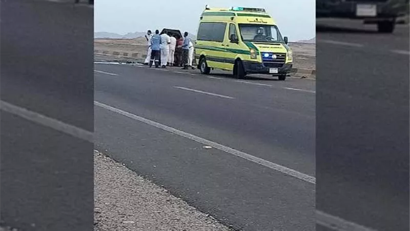 إصابة شخصين فى انقلاب ربع نقل بطريق غارب - الغردقة 