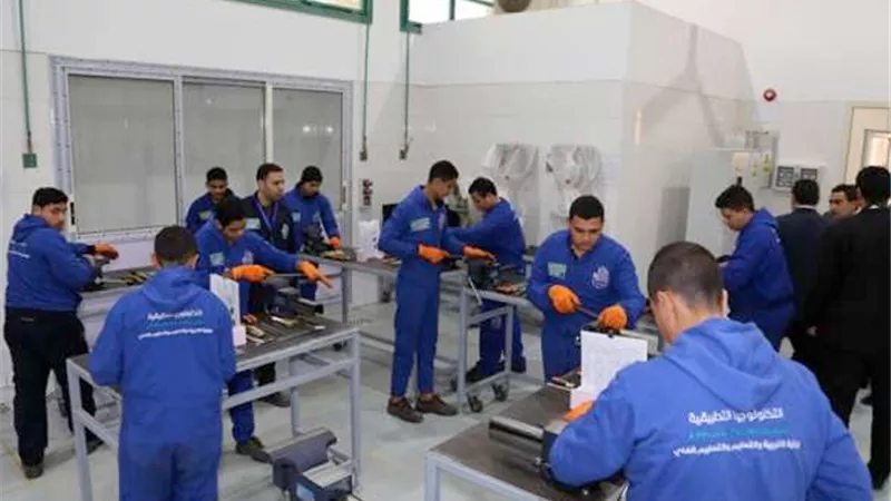 برأس مال يجاوز المليار جنيه.. بنوك الأهلي ومصر والقاهرة تطلق صندوق لدعم التكنولوجيا المالية والابتكار