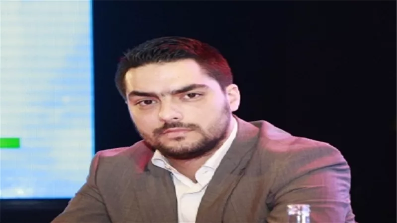 حسن الشافعي ينعي شهداء الجيش الإماراتي في اليمن 