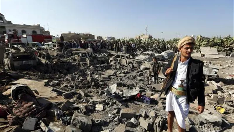 مقتل 18 من الحوثيين وتدمير قافلة أسلحة في اليمن