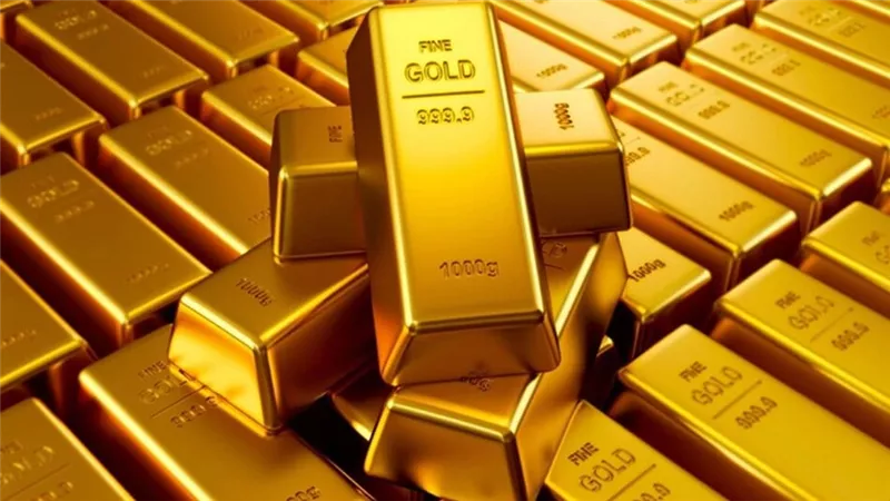 تراجع أسعار الذهب مع توقعات برفع أسعار الفائدة
