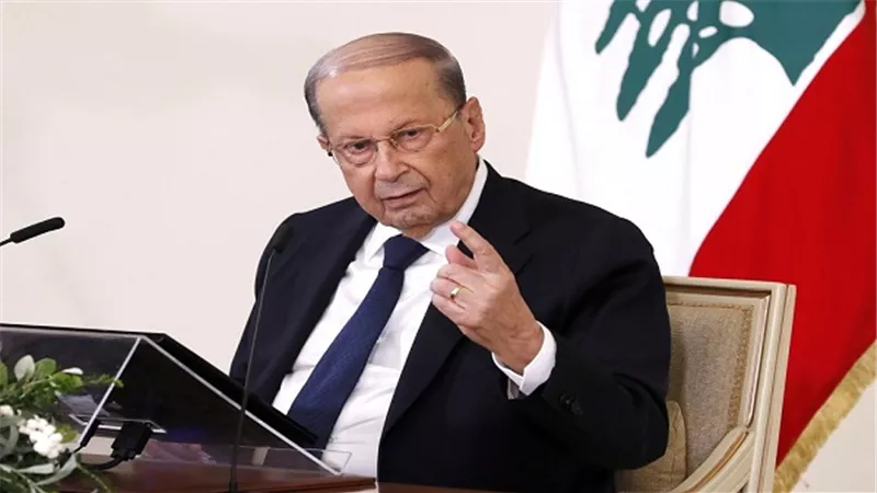 رئيس لبنان يوقع مرسوم إحالة مشروع قانون موازنة العام الحالى للنواب