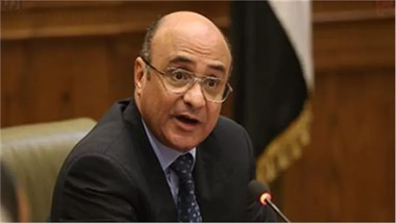 العدل تعقد اتفاقا مع بنك مصر وشركة أى فاينانس لتحصيل رسوم الشهر العقارى