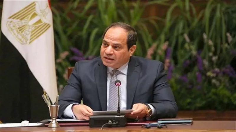 الرئيس يوقع قانونا بفتح اعتماد إضافى بالموازنة العامة 2021 - 2022